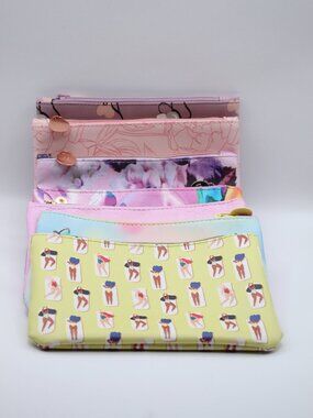 Lot of 7 Ipsy Cosmetic Bags (Summer/Floral)